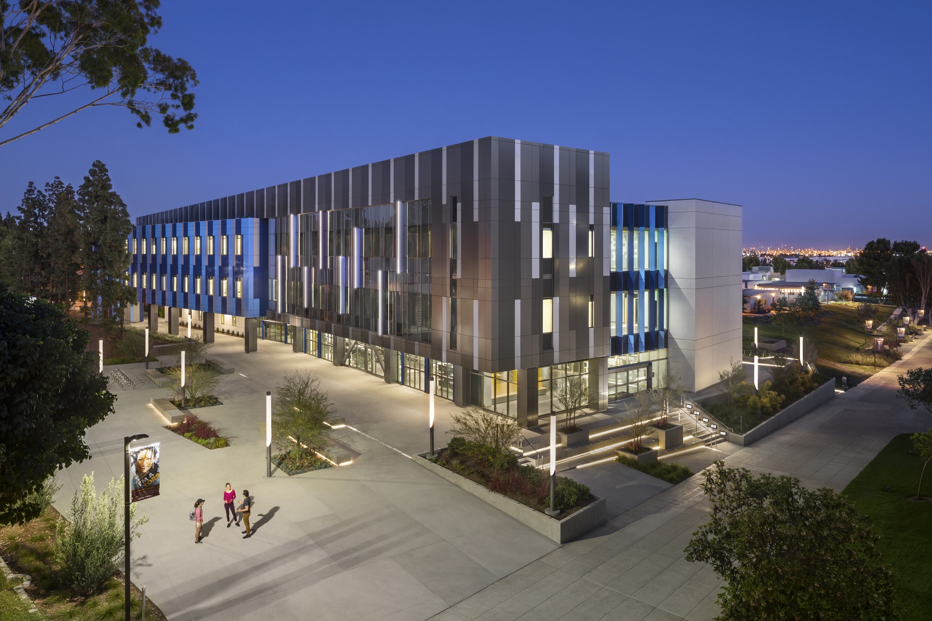 71.5M Science & Innovation Building Completed at Cal State Dominguez
