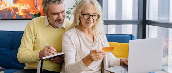 How Seniors Can Protect Against Modern Online Scams and Digital Theft - Innovation & Tech Today