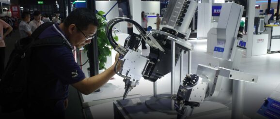 Shanghai’s CIIF Showcases Latest in Robotics and Green Innovation