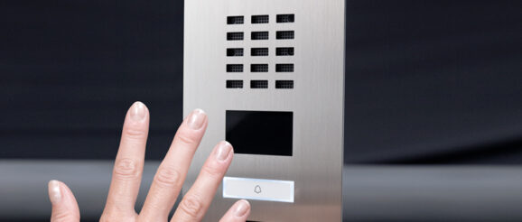 Ring the doorbell just by moving your hand – DoorBird’s latest innovation