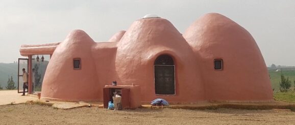 These ‘dome homes’ made from soil mix tradition and innovation | CNN Business